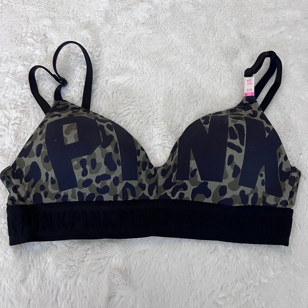Pink Victoria's Secret Wear Everywhere‎ Wireless Bra 32A Leopard Print Logo Band